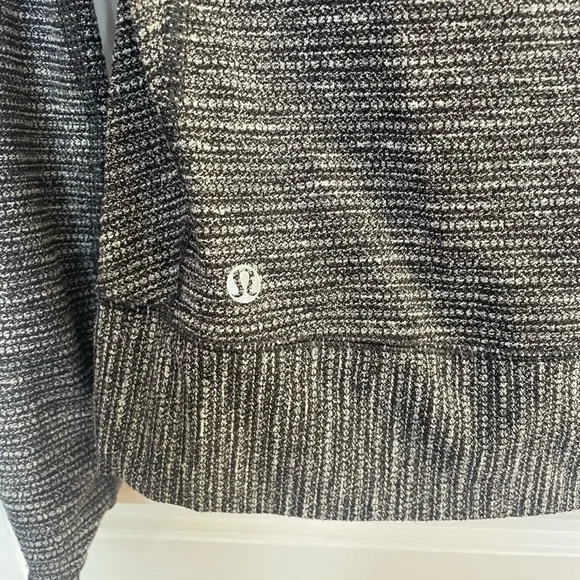 Lululemon Gray Long Sleeve - Picture 3 of 3